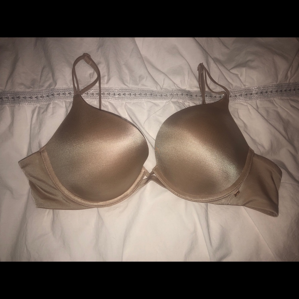 Victoria’s Secret push up bra